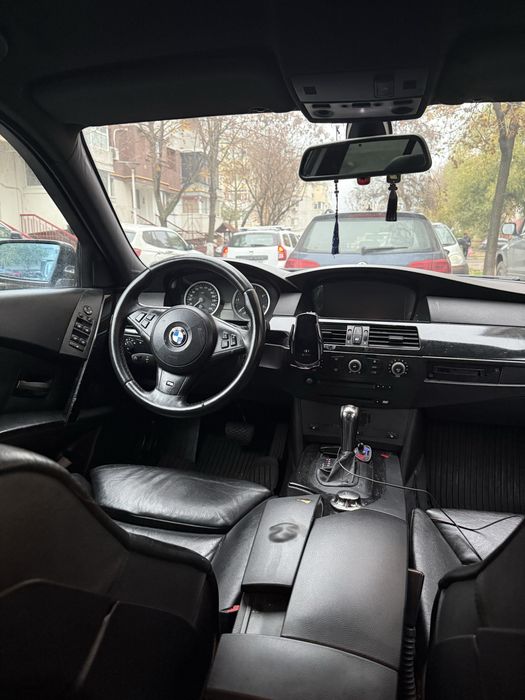 BMW 5 Series 2004 — imagine 4