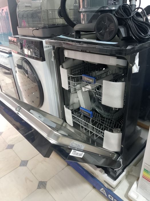 Pasuda moshinka katta hajimlisi