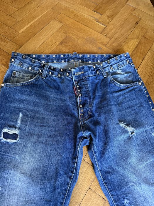 Продавам оригинални дънки на DSQUARED