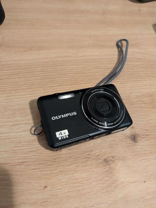 Фотоапарат - Винтидж Снимки - Olympus 14 мегапиксела КАТО НОВ!