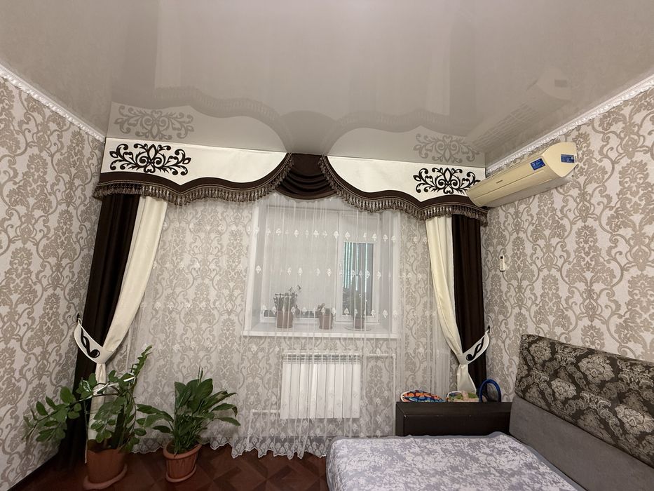 Продам комплект тюль и шторы