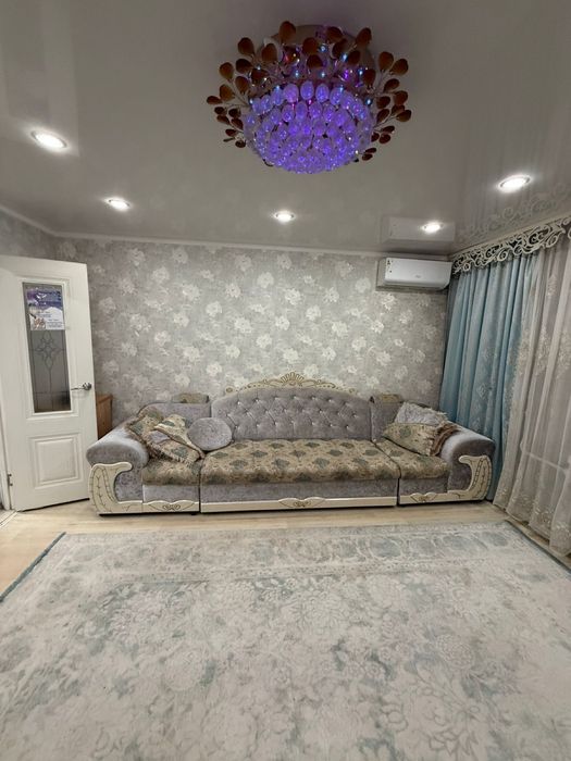 Продам 4 комнатную квартиру