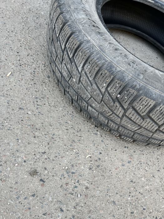 Автошины зимние 215/70/16