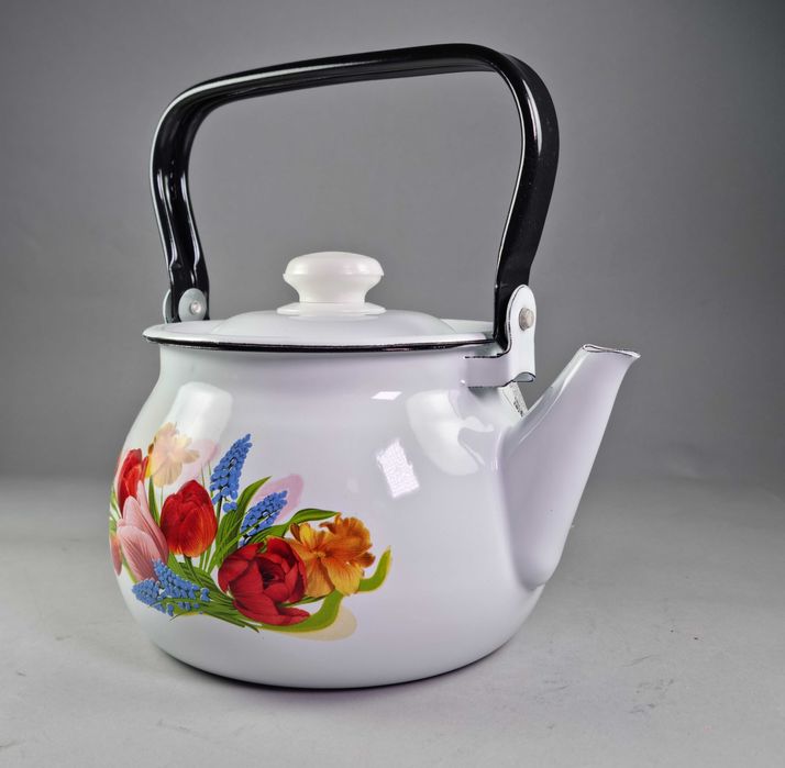 Емайлиран чайник 2,5л