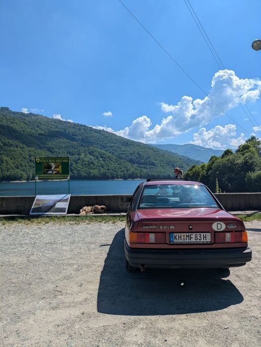 Vând Ford Sierra superb înmatriculat istoric!!