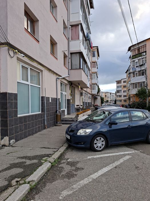 Spații comerciale sau de locuit Vișoi 3