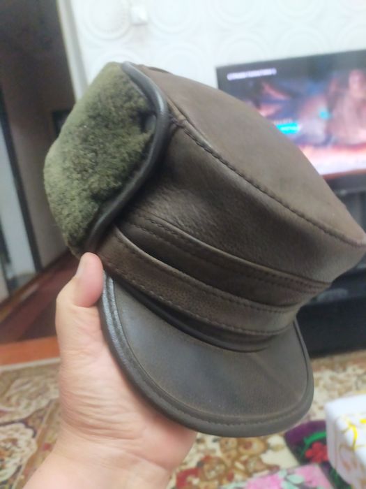 Шапки почти новые