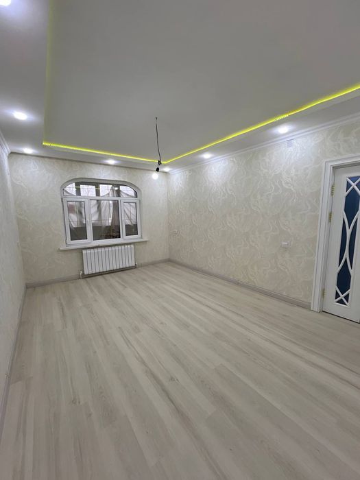 3/2/4 сотилади 71 м²