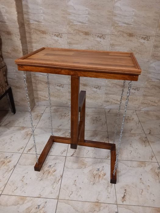 Măsuta pentru flori  sau de decor