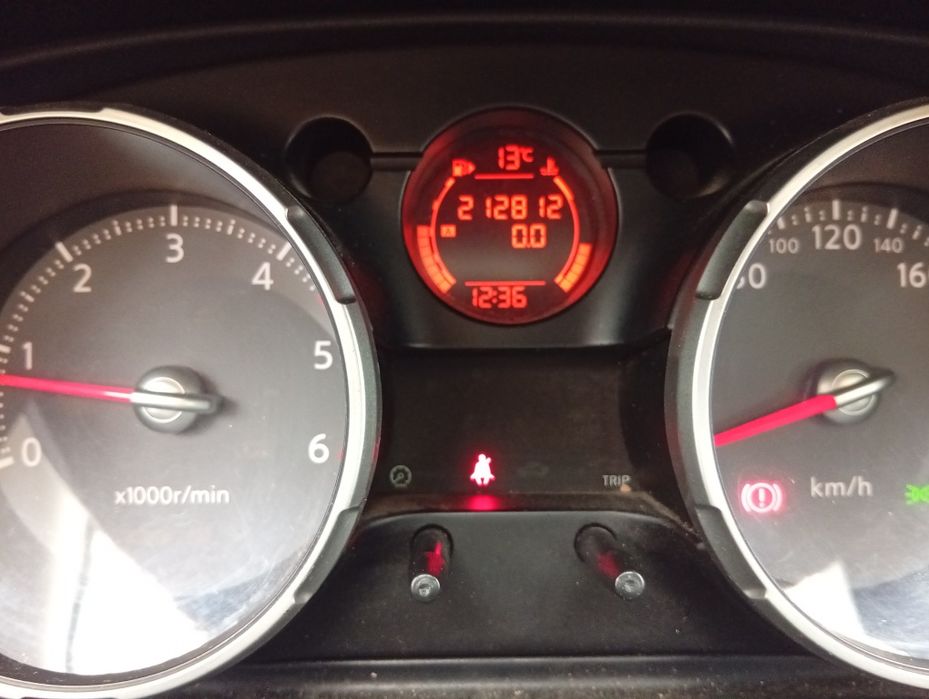 Nissan Qashqai +2 2010