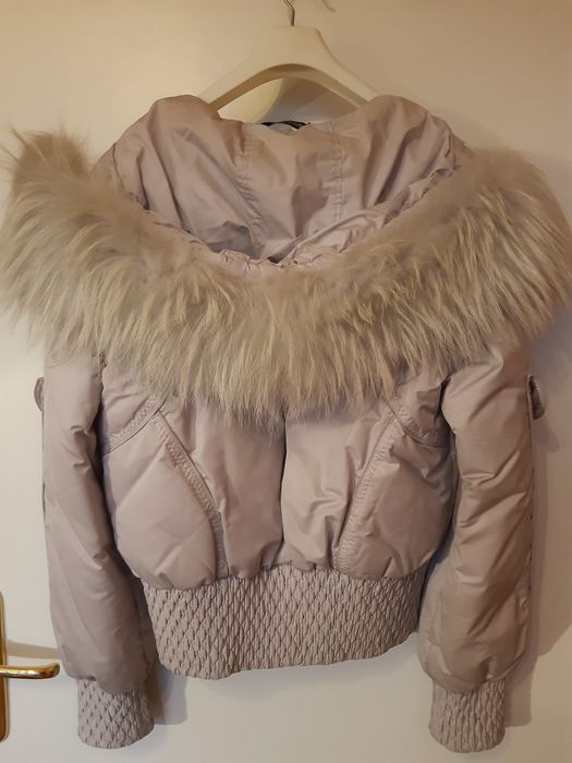 Пухено яке с качулка с великолепна качулка