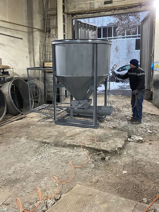 Бадья для бетона и корыто