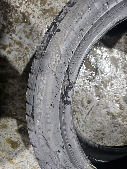 255 45 18 vara bridgestone