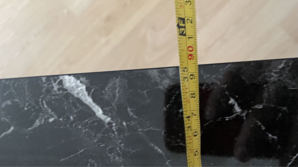 Продам стол со стульями в гостиную