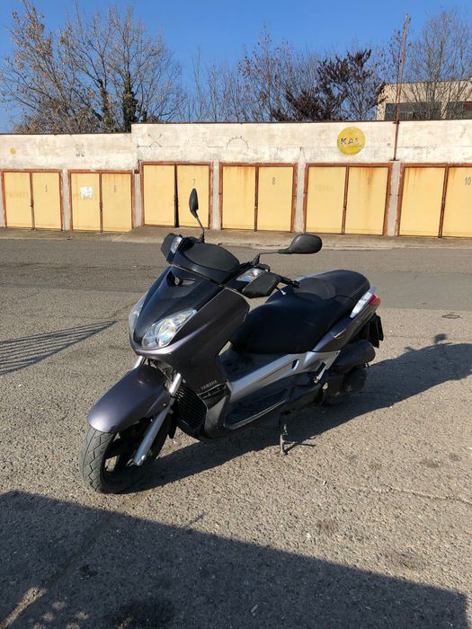 yamaha x max 250