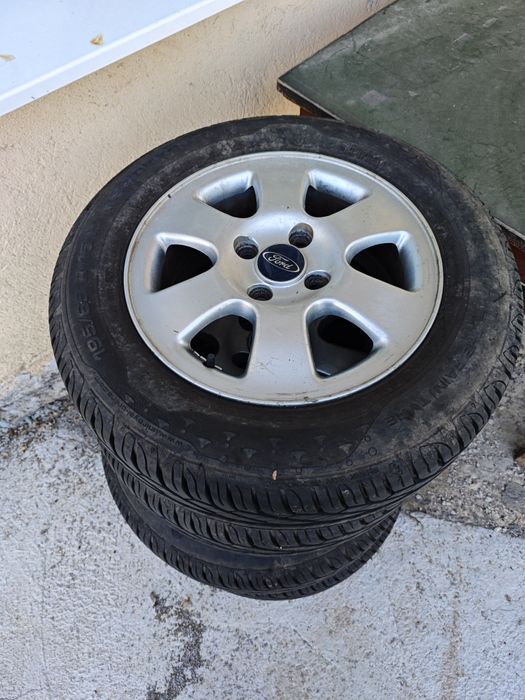 Летни гуми за Ford Mondeo MK2 с алуминиеви джанти