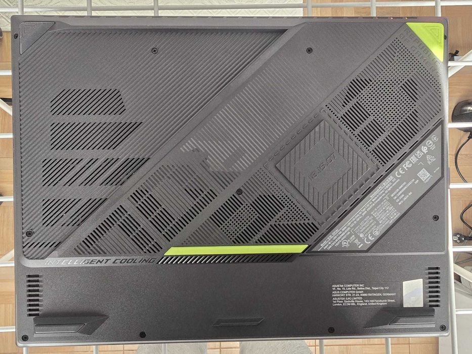 Laptop Gaming 16'' ROG Strix G16 240Hz i9-14900HX 32GB 1TBSSD RTX 4070