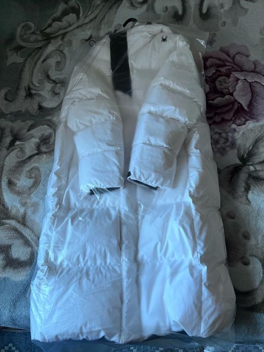 Продам женский пуховик