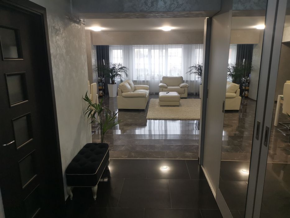 Apartament l  3 camere  97mp+garaj subteran  12000 e