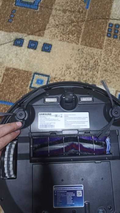 Продам робот пылесос