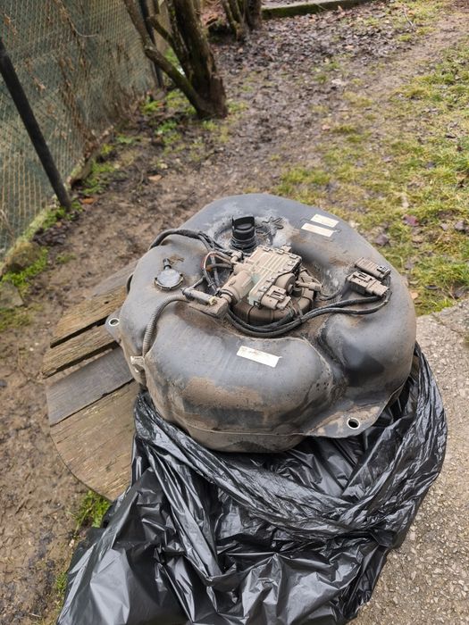 Резервоар помпа, за adblue, за Мерцедес s212, 350 cdi