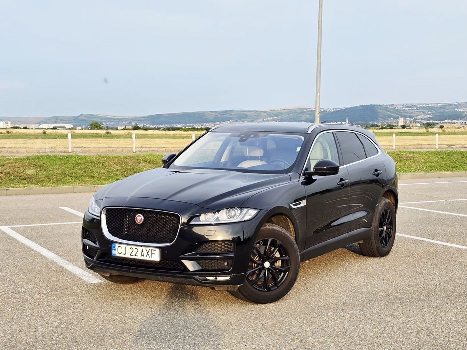 Jaguar F-Pace Proprietar.  Distributie înlocuită.  2018 . 144000km. Fara defecte .