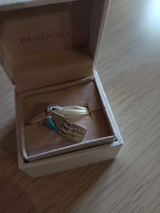 Ново талисманче Pandora Disney parks