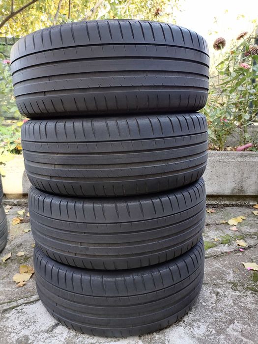 215/55/17 4бр.Michelin Летни гуми