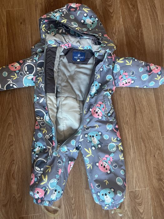 Продам зимние комбинезоны