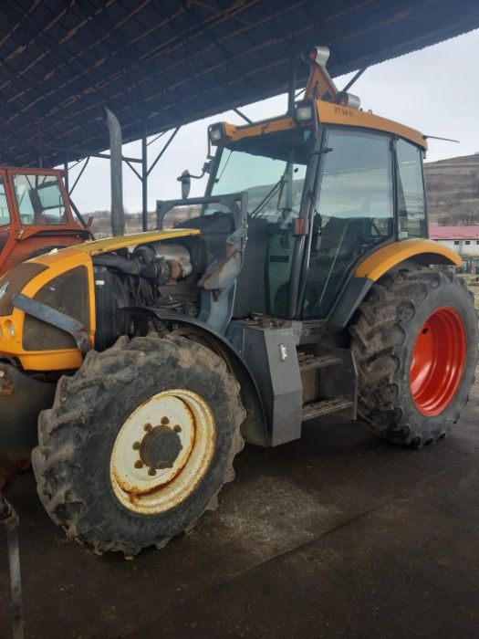 Dezmembram Renault Ergos 440