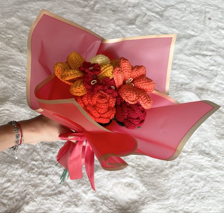 Buchete de flori croșetate