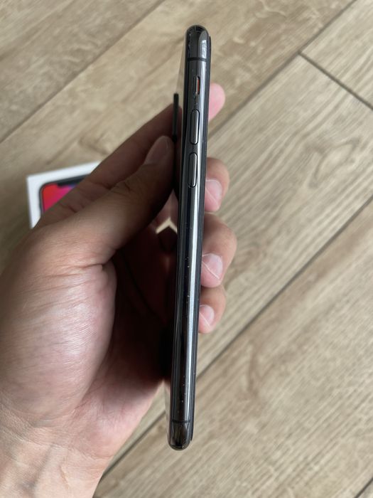 Продам iphone X 256
