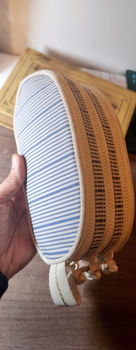 Zara, nou cu eticheta , geanta pentru machiaj, necessaire, penar