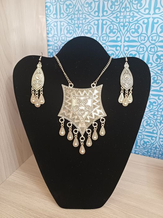 Продам украшения ручной работы