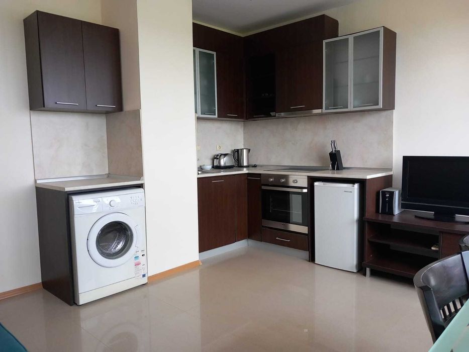 Продава се Едностаен апартамент в Балчик - 70 кв.м за 686 €/кв.м - Снимка #6