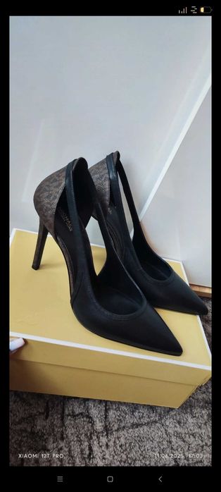 Pantofi Michael Kors mărimea 40