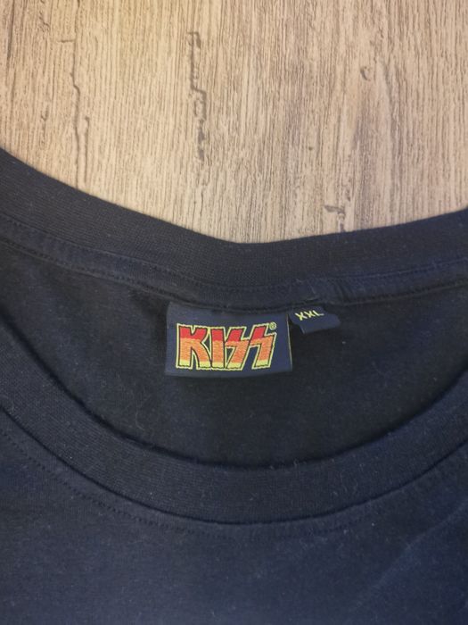 Tricou Kiss xxl impecabil