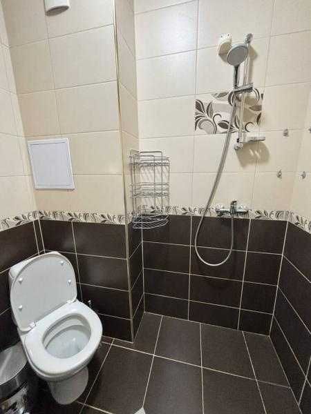 Дава се под наем Двустаен апартамент в Бургас, Център - 52 кв.м за 548.25 € - Снимка #7