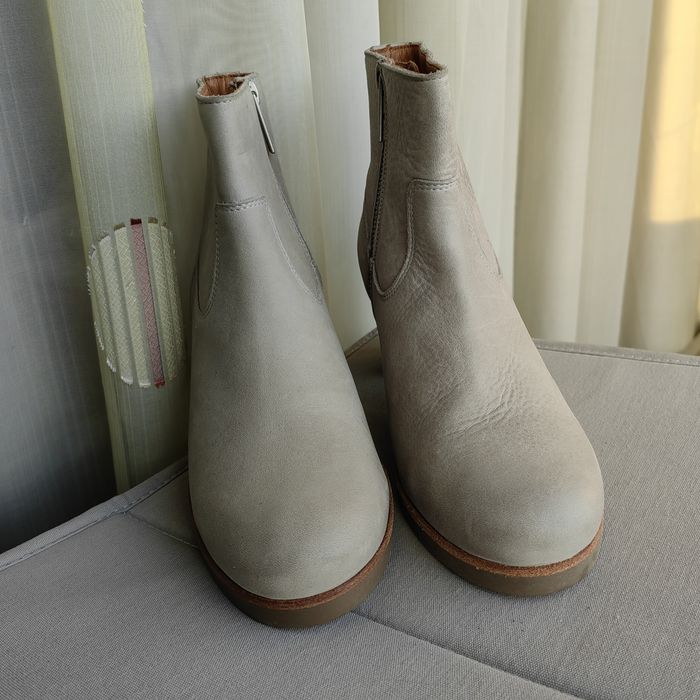 Дамски боти на ток, естествена кожа