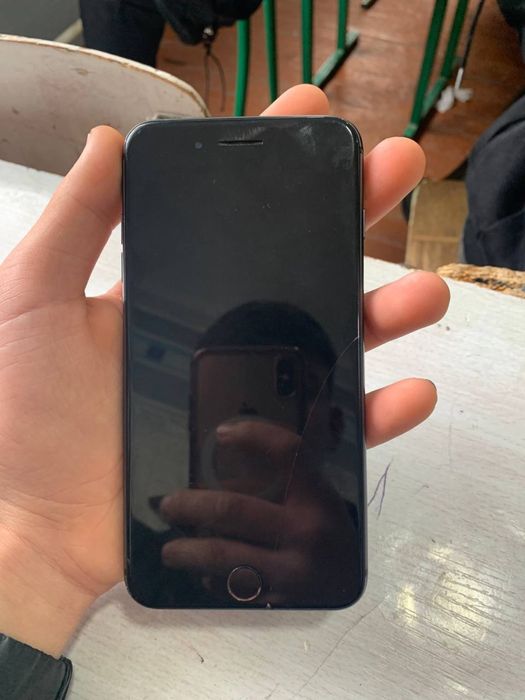 Iphone 8 plus 64 talik