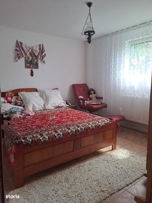 Vând casă Radesti,racordata la gaze,curent,apa si canalizare