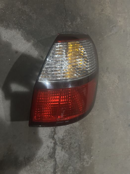 Фару на субару аутбэк