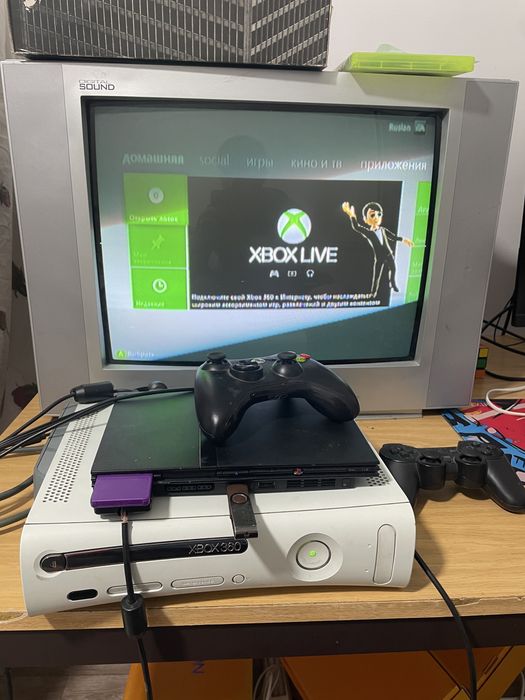 Xbox 360 + 20 лиценз дисков
