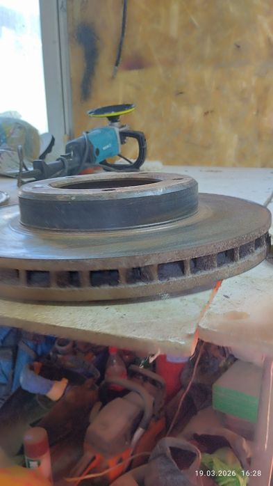 Продам тормозные диски от крузак 105