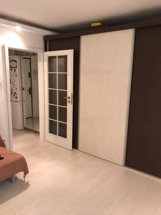 Garsoniera Drumul Taberei, Plaza România