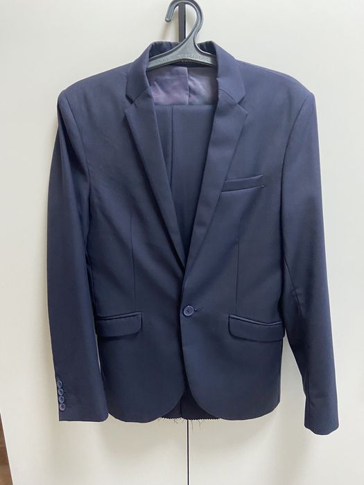 Продам костюм