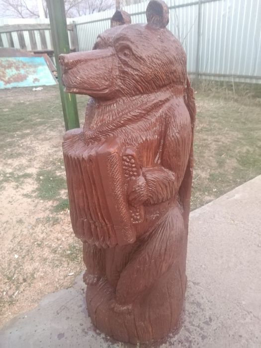 Ручная работа из массива дерева.