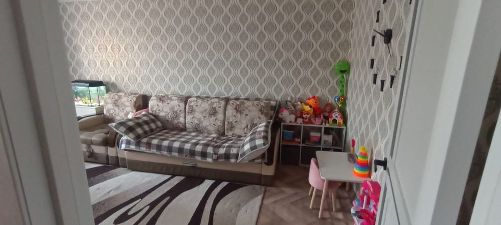 Продаётся 2 комн квартира Циолковского