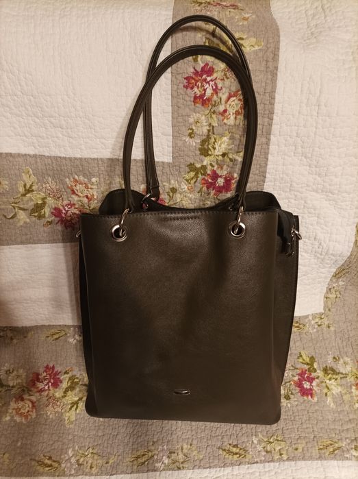 Продам сумку из эко кожи.