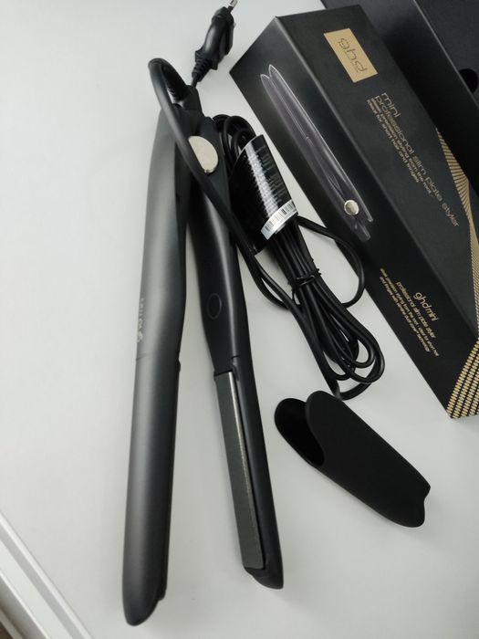 Placa de indreptat parul - profesionala GHD